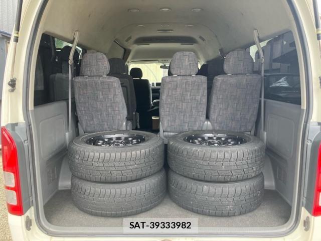Toyota HIACE WAGON 2005-02 7979414-12