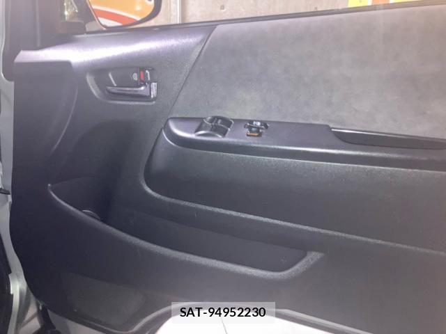 Toyota HIACE WAGON 2017-07 7979411-10