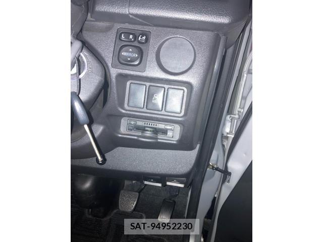 Toyota HIACE WAGON 2017-07 7979411-12