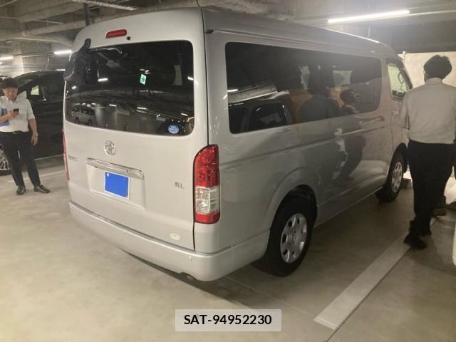 Toyota HIACE WAGON 2017-07 7979411-1