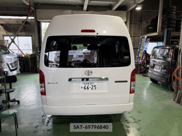 Toyota HIACE WAGON 2025-10 7979408-4