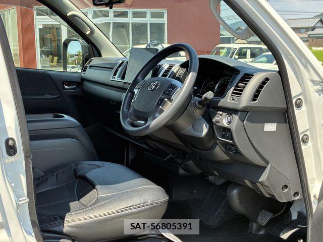 Toyota HIACE WAGON 2025-09 8035881-12