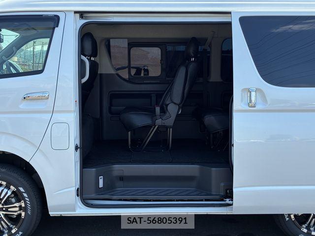 Toyota HIACE WAGON 2025-09 8035881-17