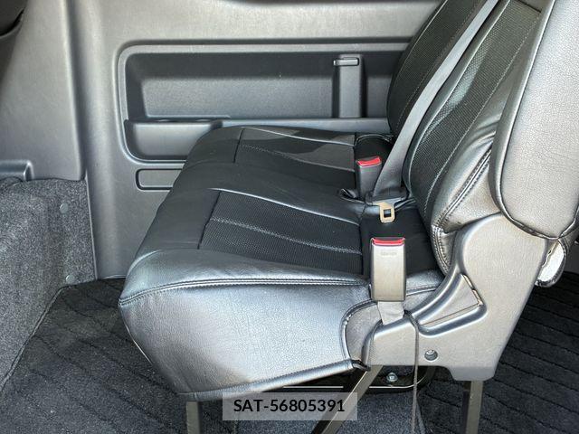 Toyota HIACE WAGON 2025-09 8035881-18