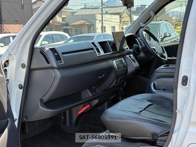 Toyota HIACE WAGON 2025-09 8035881-20