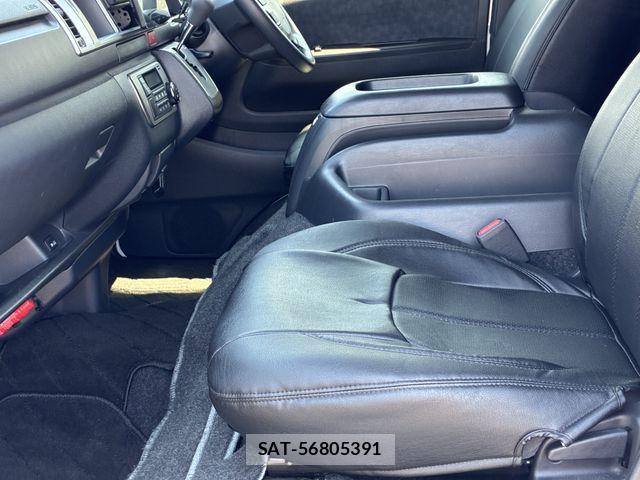 Toyota HIACE WAGON 2025-09 8035881-21
