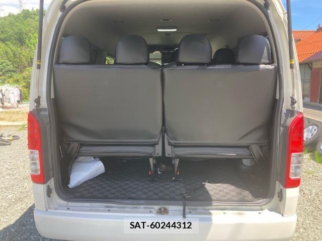 Toyota HIACE WAGON 2017-09 8035889-11