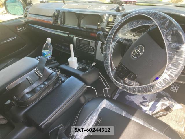 Toyota HIACE WAGON 2017-09 8035889-14