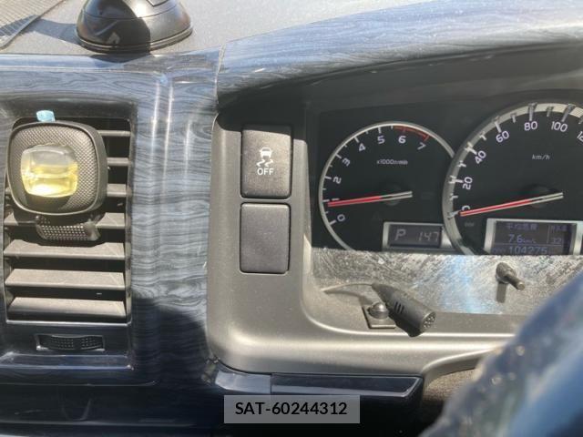 Toyota HIACE WAGON 2017-09 8035889-28