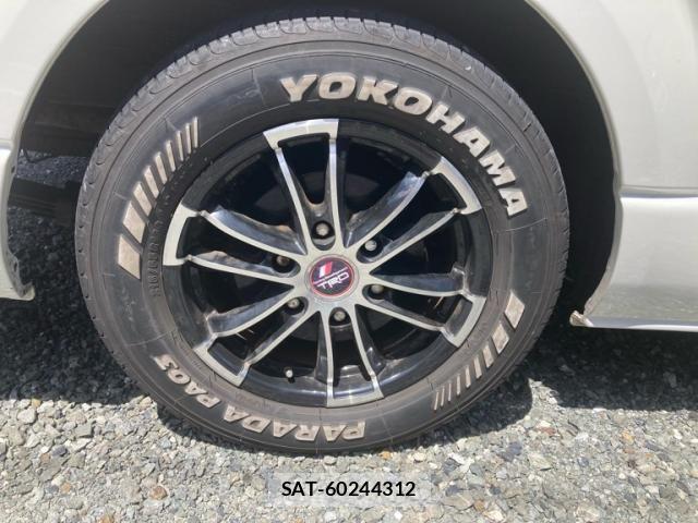 Toyota HIACE WAGON 2017-09 8035889-6