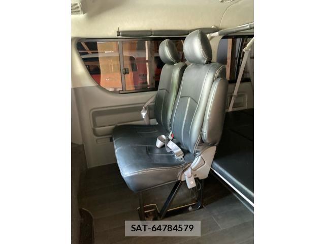 Toyota HIACE WAGON 2009-10 8035898-18