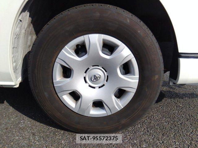 Toyota HIACE WAGON 2025-06 8073963-19