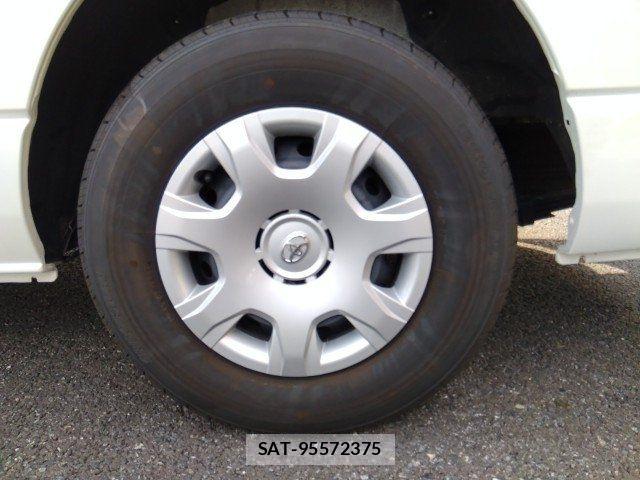 Toyota HIACE WAGON 2025-06 8073963-21