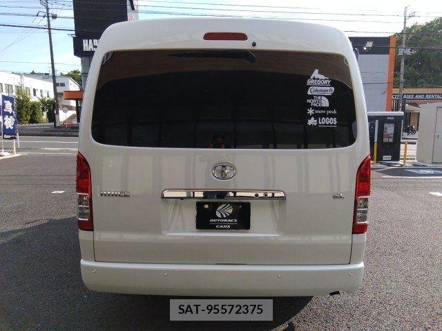 Toyota HIACE WAGON 2025-06 8073963-4