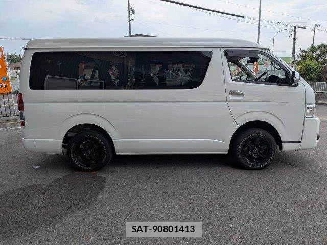 Toyota HIACE WAGON 2018-07 8073965-16