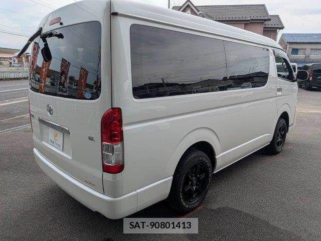 Toyota HIACE WAGON 2018-07 8073965-17