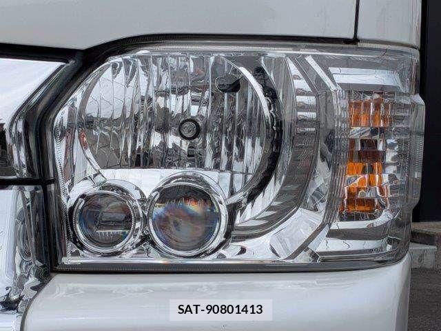 Toyota HIACE WAGON 2018-07 8073965-21