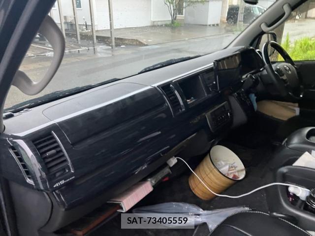 Toyota HIACE WAGON 2019-09 8073966-17