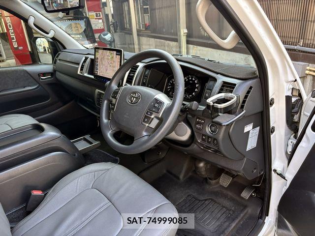 Toyota HIACE WAGON 2024-08 8073962-11
