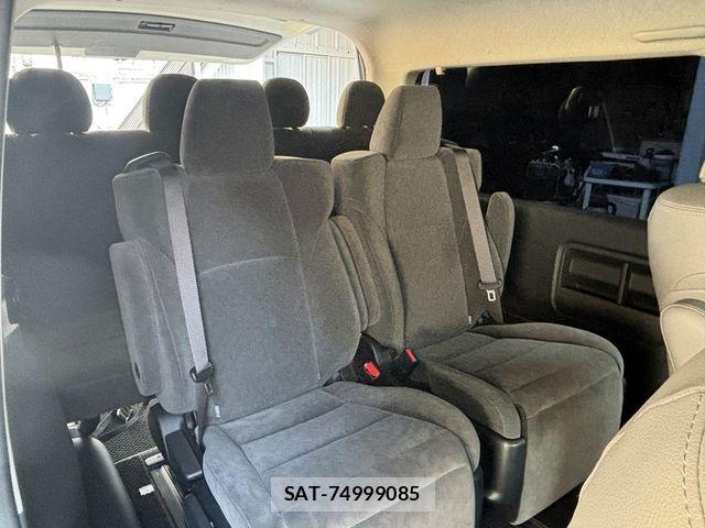 Toyota HIACE WAGON 2024-08 8073962-15