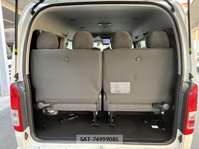 Toyota HIACE WAGON 2024-08 8073962-16