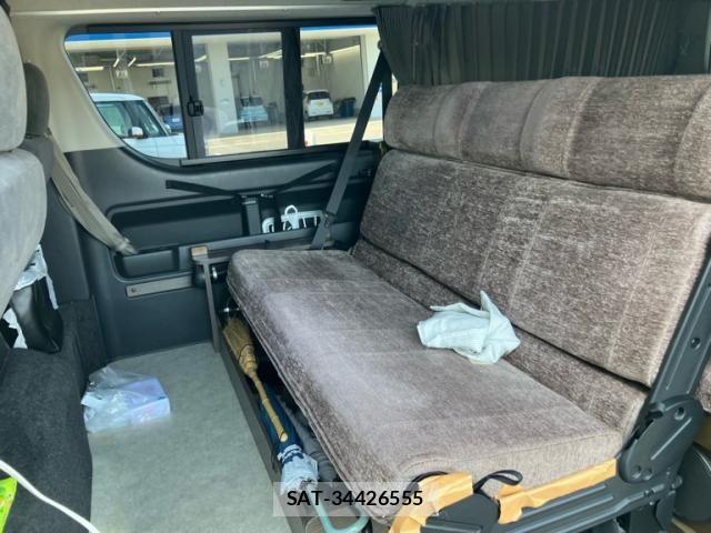 Toyota HIACE WAGON 2013-12 8073968-9