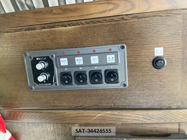 Toyota HIACE WAGON 2013-12 8073968-13