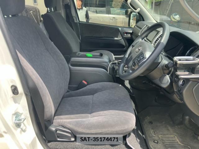 Toyota HIACE WAGON 2021-08 8073964-9