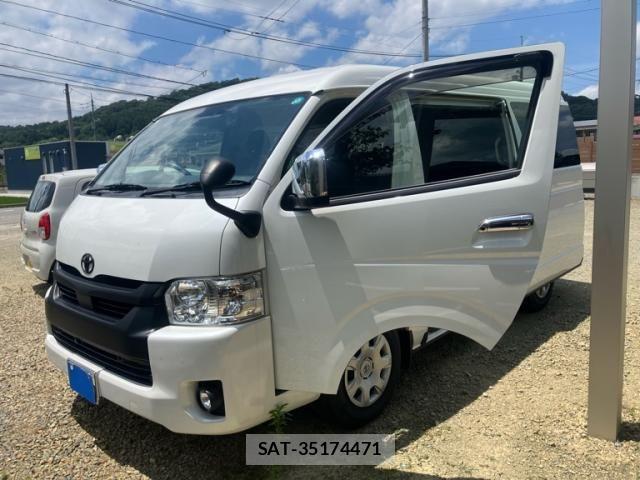 Toyota HIACE WAGON 2021-08 8073964-1