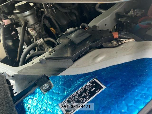 Toyota HIACE WAGON 2021-08 8073964-27