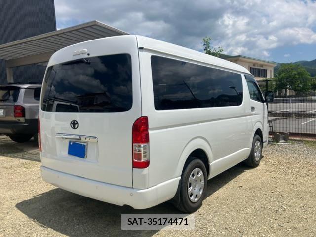 Toyota HIACE WAGON 2021-08 8073964-2