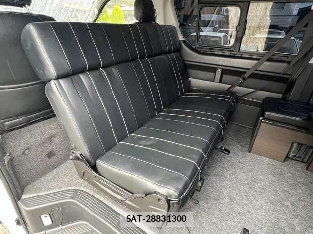 Toyota HIACE WAGON 2023-11 8130451-11