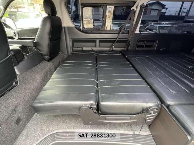 Toyota HIACE WAGON 2023-11 8130451-20