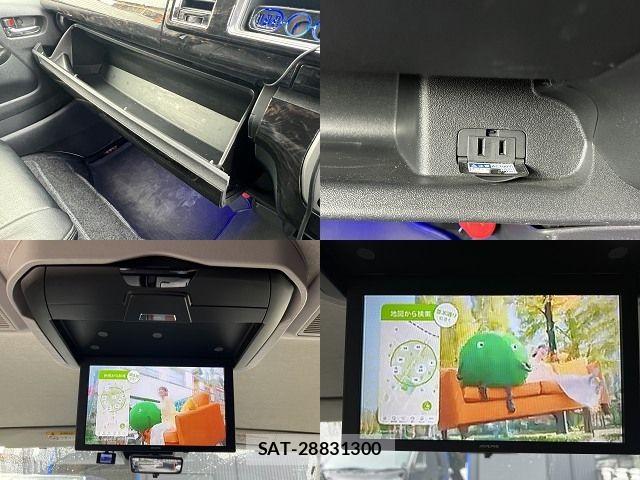 Toyota HIACE WAGON 2023-11 8130451-27
