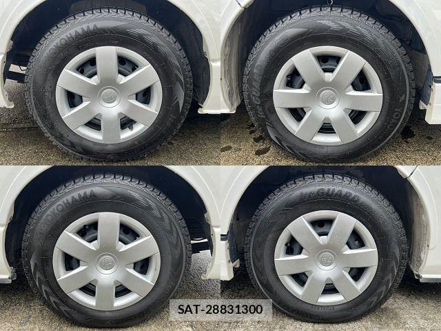 Toyota HIACE WAGON 2023-11 8130451-29