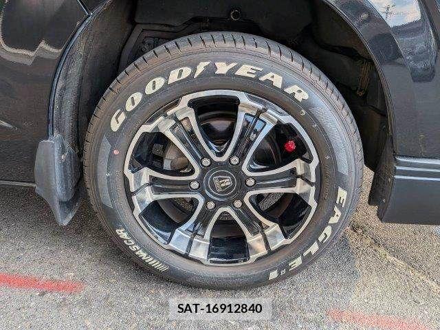 Toyota HIACE WAGON 2016-07 8130458-11