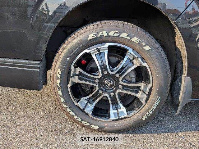 Toyota HIACE WAGON 2016-07 8130458-27