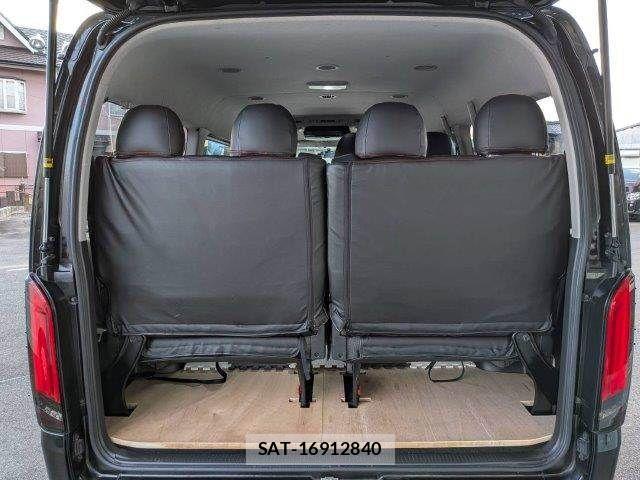 Toyota HIACE WAGON 2016-07 8130458-7