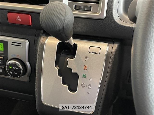 Toyota HIACE WAGON 2026-06 8145888-11