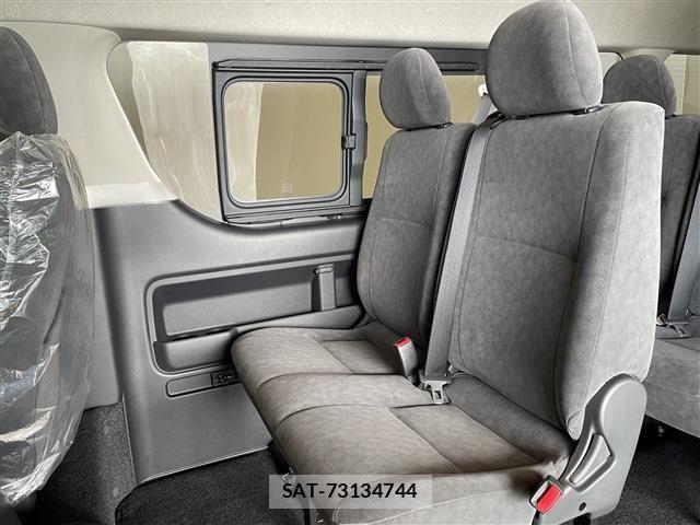 Toyota HIACE WAGON 2026-06 8145888-22