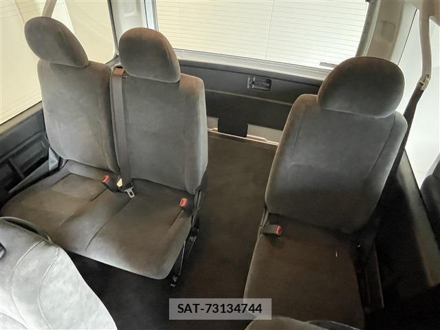 Toyota HIACE WAGON 2026-06 8145888-25