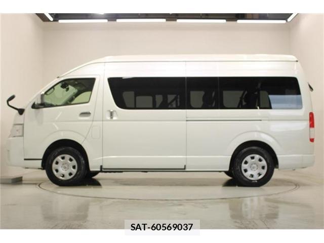 Toyota HIACE WAGON 2025-09 8207810-9