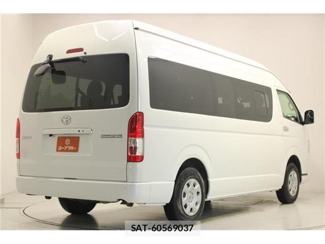 Toyota HIACE WAGON 2025-09 8207810-12