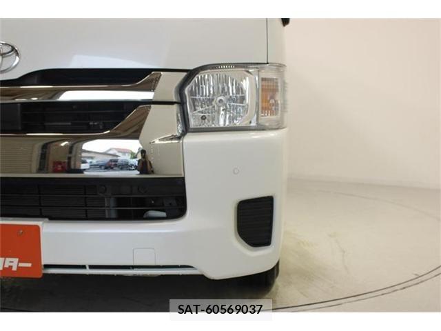 Toyota HIACE WAGON 2025-09 8207810-14