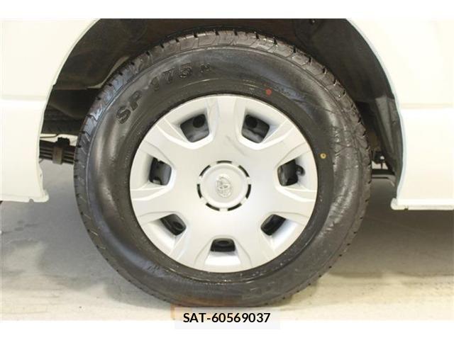 Toyota HIACE WAGON 2025-09 8207810-23