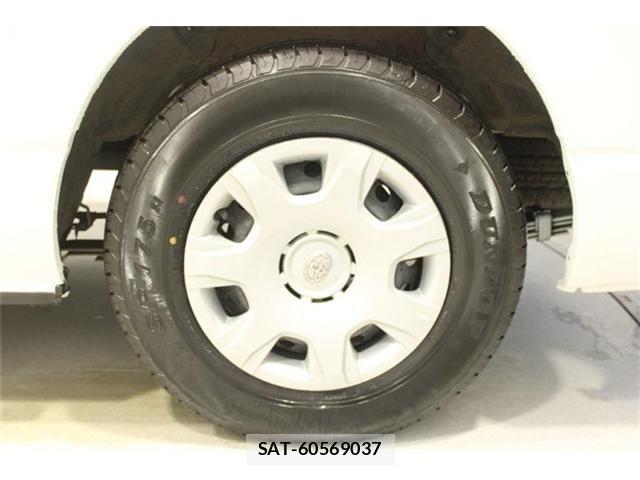 Toyota HIACE WAGON 2025-09 8207810-24