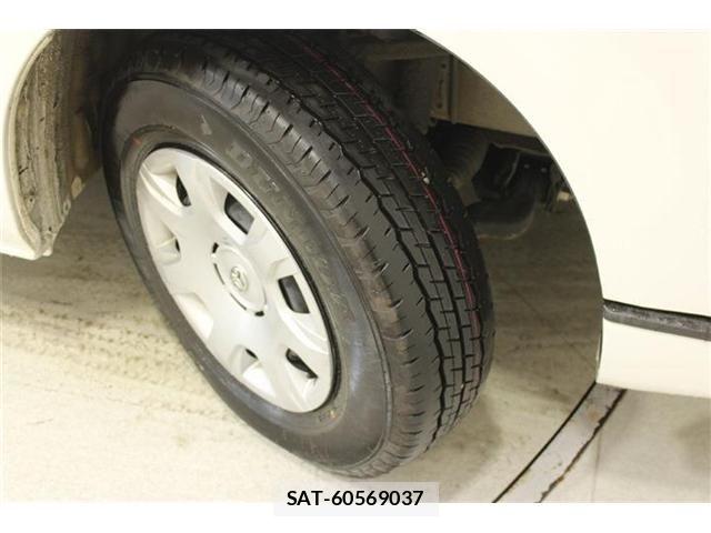 Toyota HIACE WAGON 2025-09 8207810-28