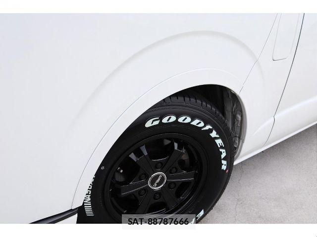 Toyota HIACE WAGON 2019-01 8230282-8