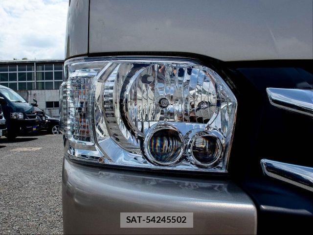 Toyota HIACE WAGON 2017-01 8230280-11