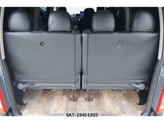 Toyota HIACE WAGON 2021-01 8245377-10